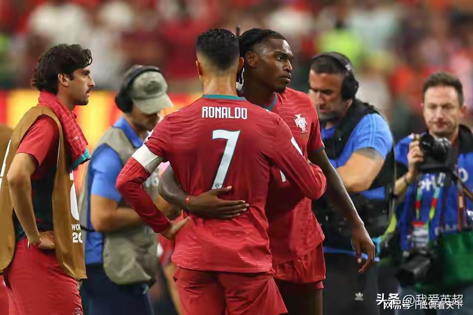 Góc Nhìn GO8: Bốn lớp bày cục! Cristiano Ronaldo rời đội căn bản không phải nổi nóng, mà từng bước sa vào tính toán của người khác